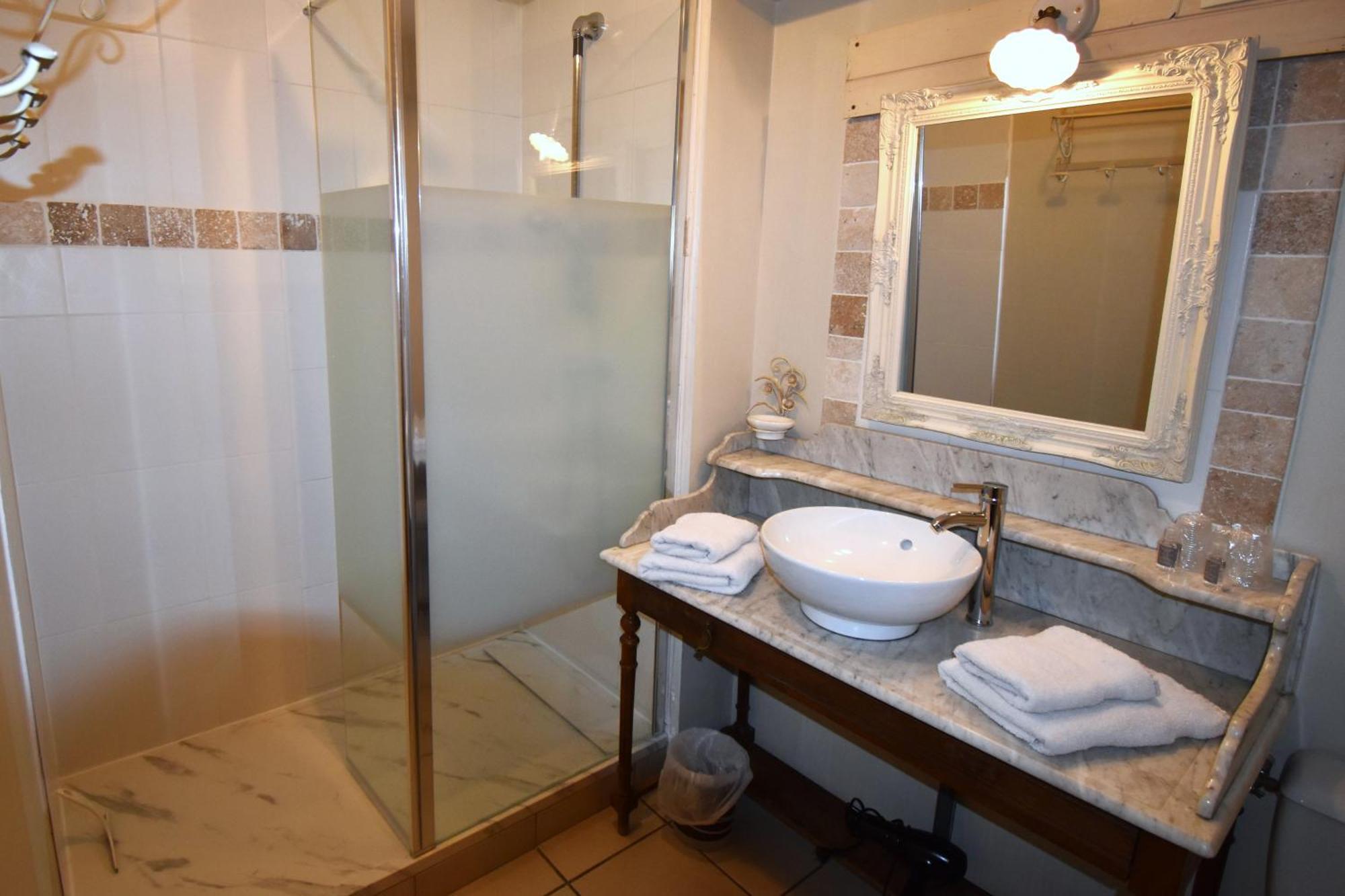 La Cle Des Bois Bed & Breakfast Le Bourg-dʼOisans Екстериор снимка