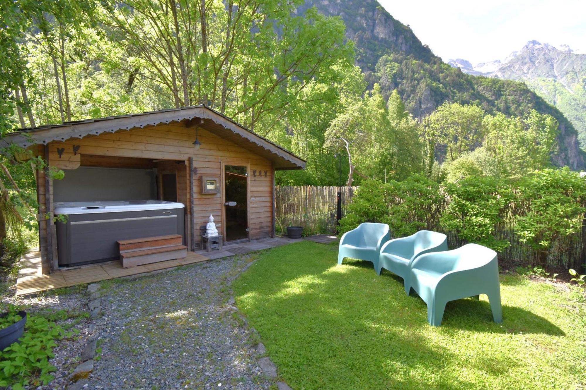 La Cle Des Bois Bed & Breakfast Le Bourg-dʼOisans Екстериор снимка