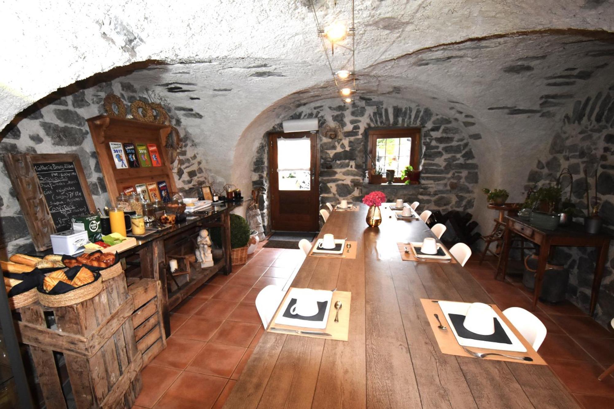 La Cle Des Bois Bed & Breakfast Le Bourg-dʼOisans Екстериор снимка