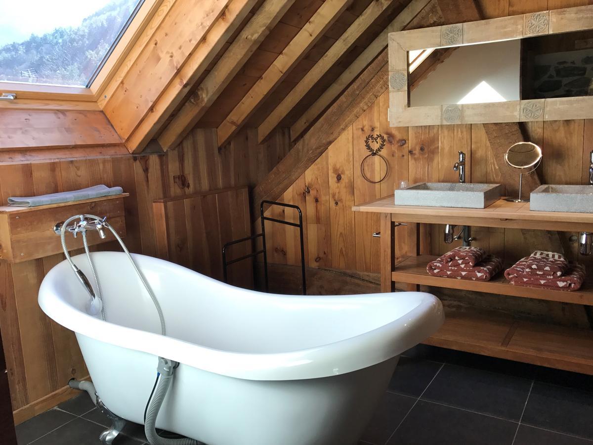 La Cle Des Bois Bed & Breakfast Le Bourg-dʼOisans Екстериор снимка